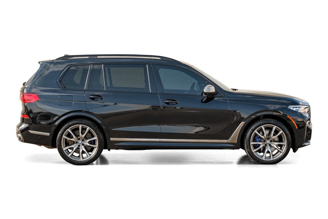 BMW X7 Vehicle Main Gallery Image 08