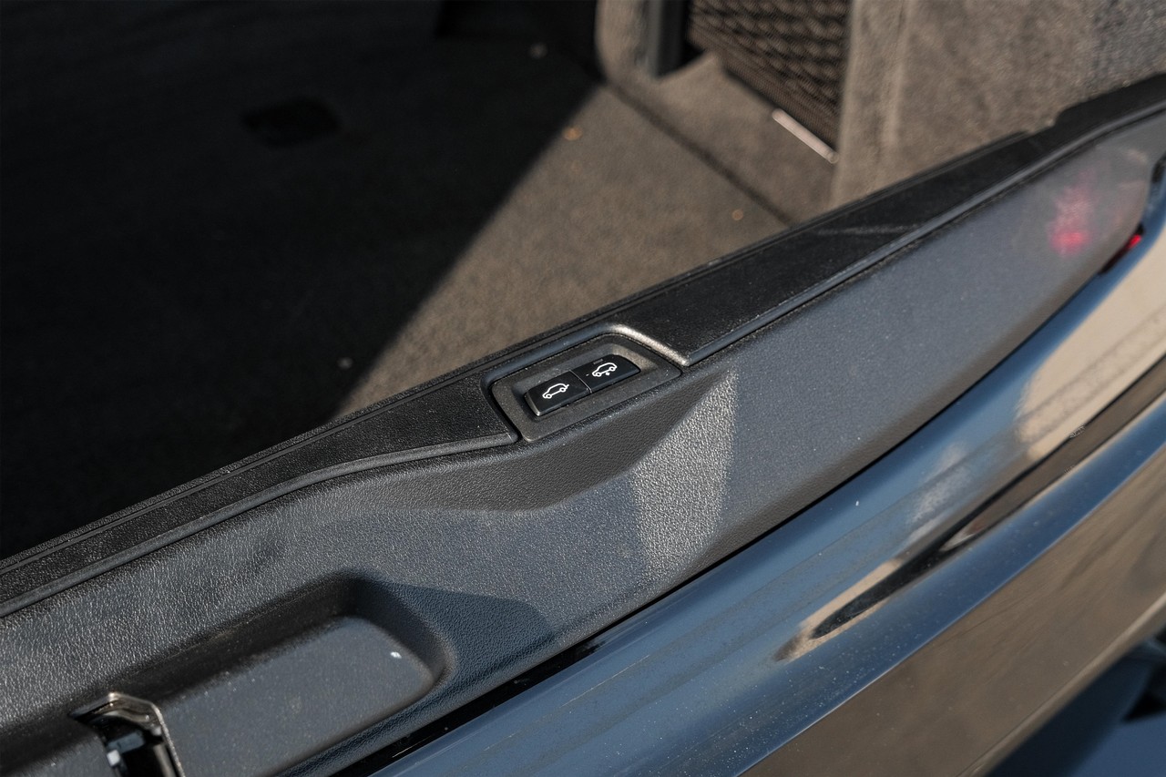 BMW X7 Vehicle Main Gallery Image 86