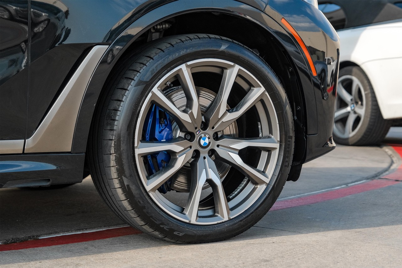 BMW X7 Vehicle Main Gallery Image 88