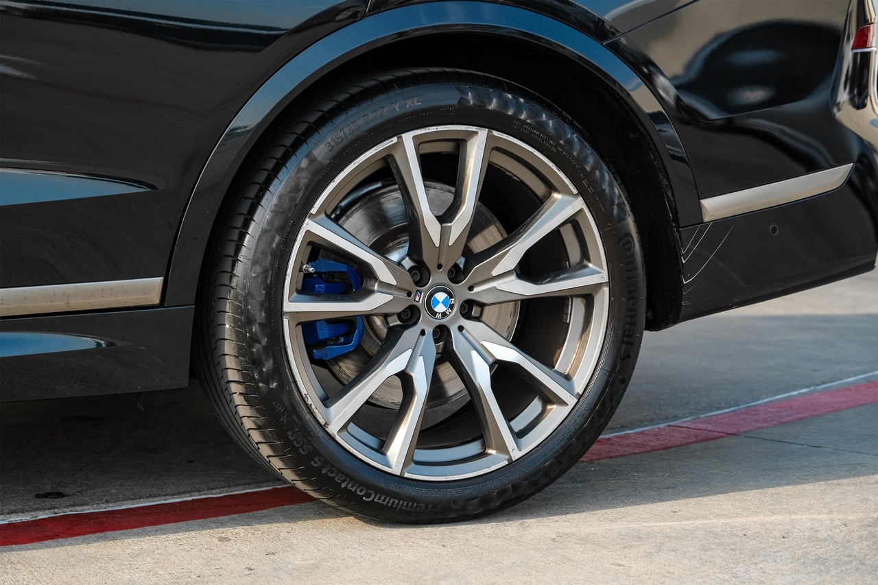 BMW X7 Vehicle Main Gallery Image 90