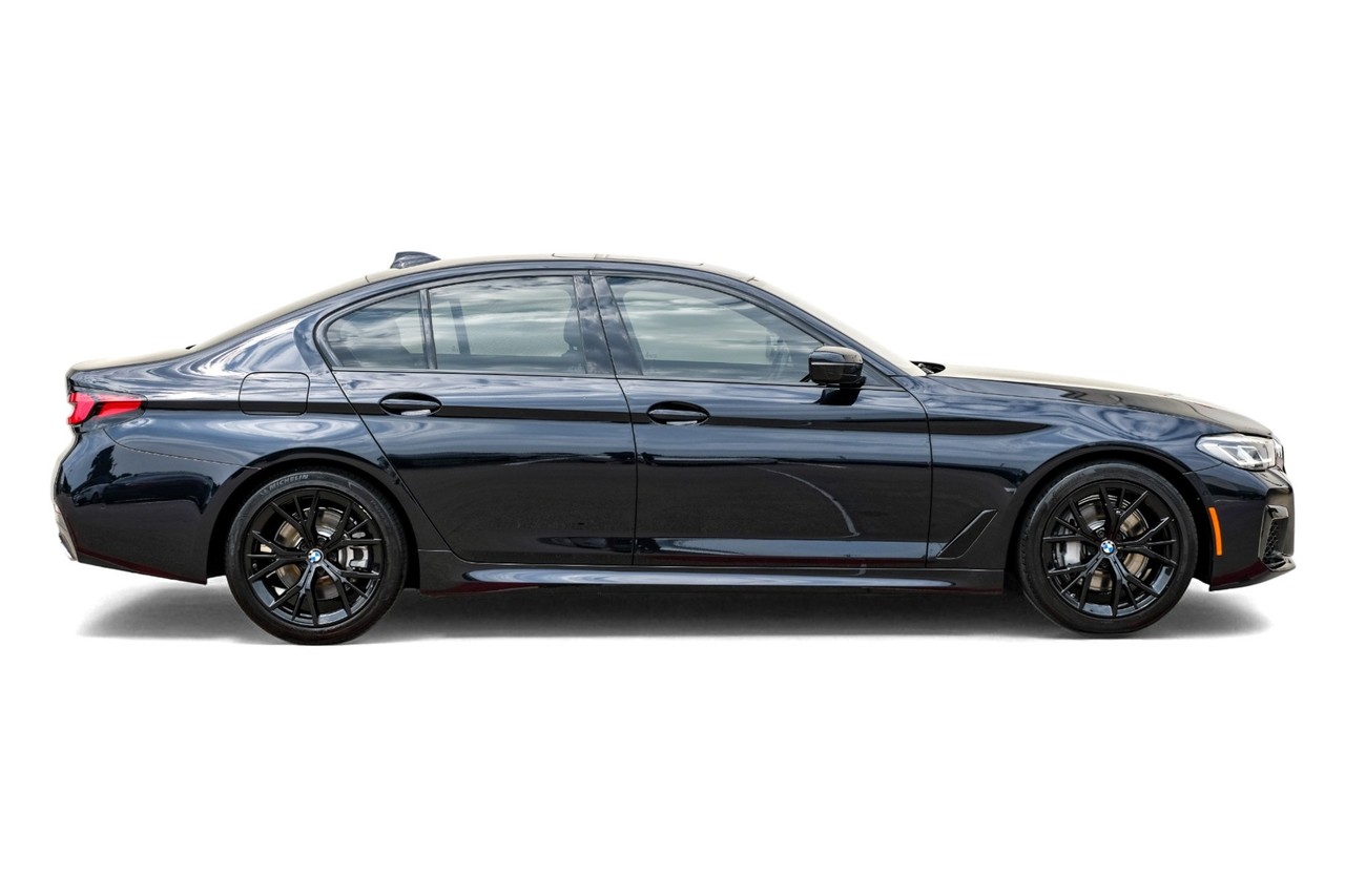 BMW 540i Vehicle Main Gallery Image 08