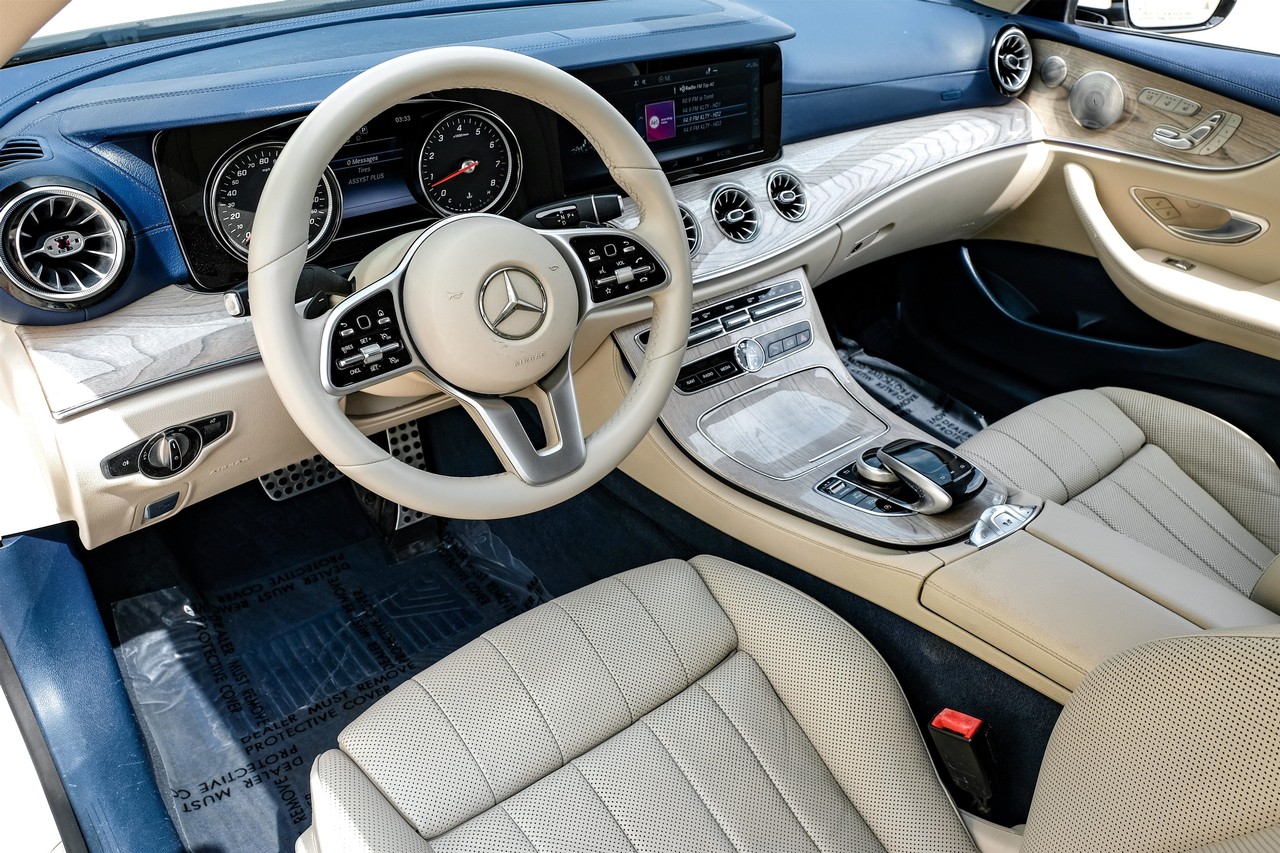 Mercedes-Benz E 450 Vehicle Main Gallery Image 03