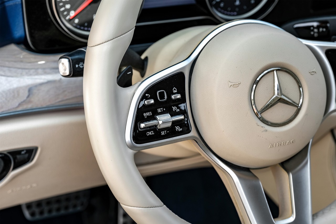 Mercedes-Benz E 450 Vehicle Main Gallery Image 15