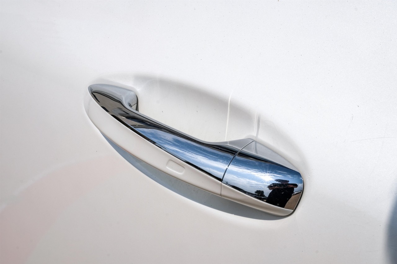 Mercedes-Benz E 450 Vehicle Main Gallery Image 31