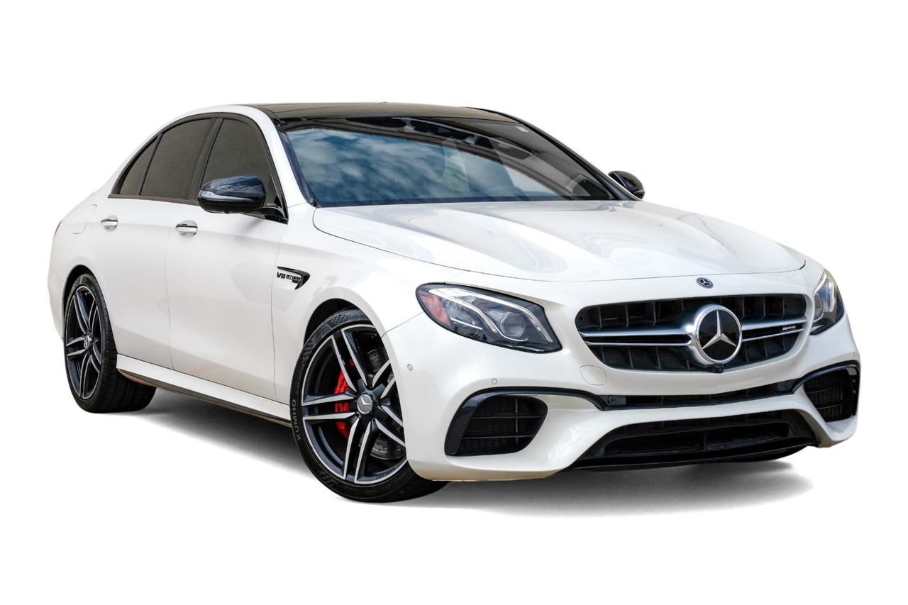 Mercedes-Benz E 63 AMG Vehicle Main Gallery Image 07
