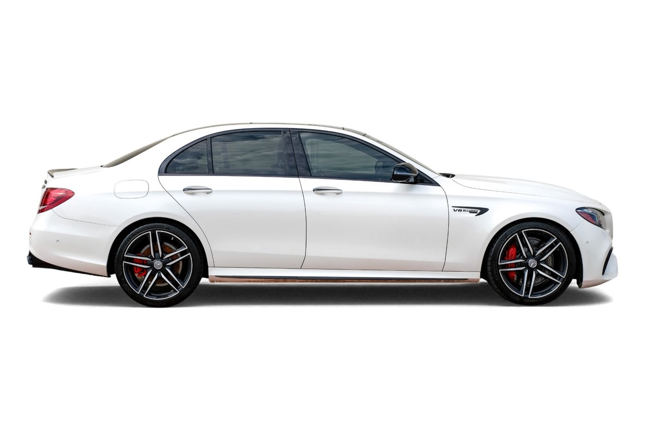 Mercedes-Benz E 63 AMG Vehicle Main Gallery Image 08