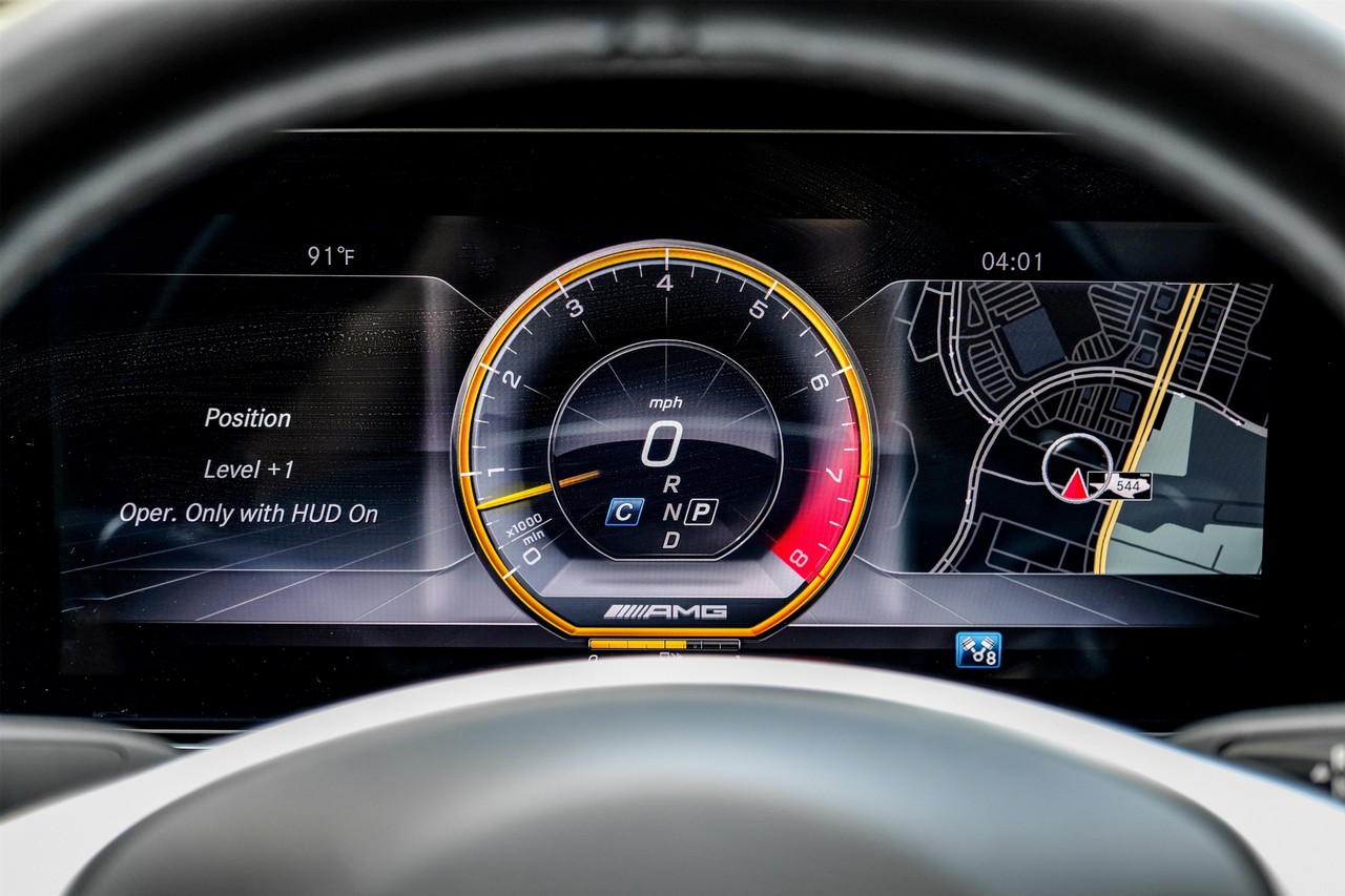 Mercedes-Benz E 63 AMG Vehicle Main Gallery Image 19