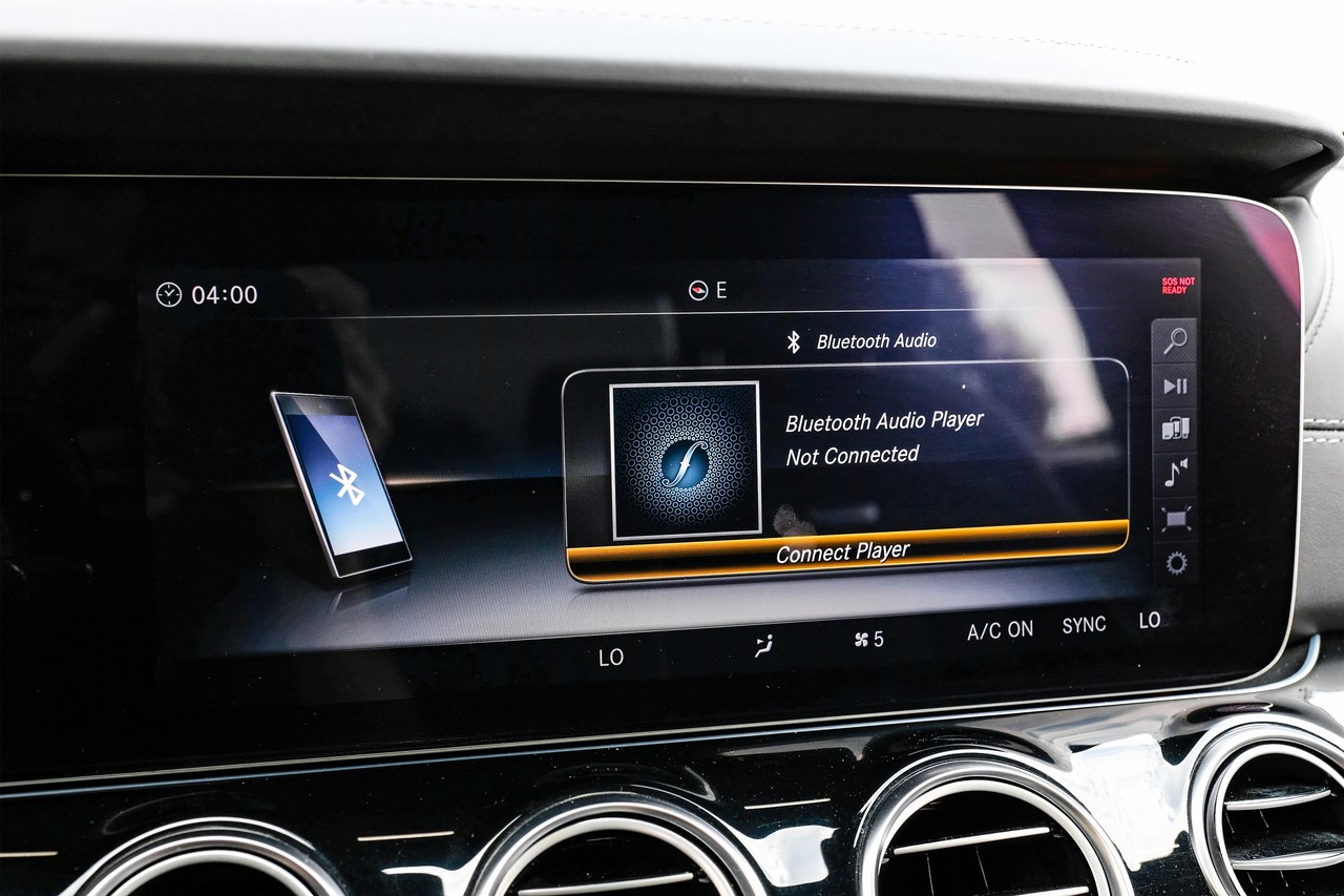 Mercedes-Benz E 63 AMG Vehicle Main Gallery Image 29
