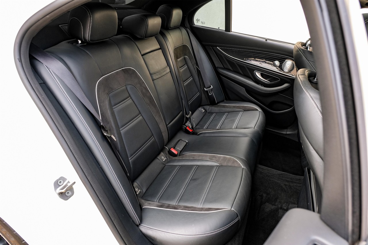 Mercedes-Benz E 63 AMG Vehicle Main Gallery Image 33