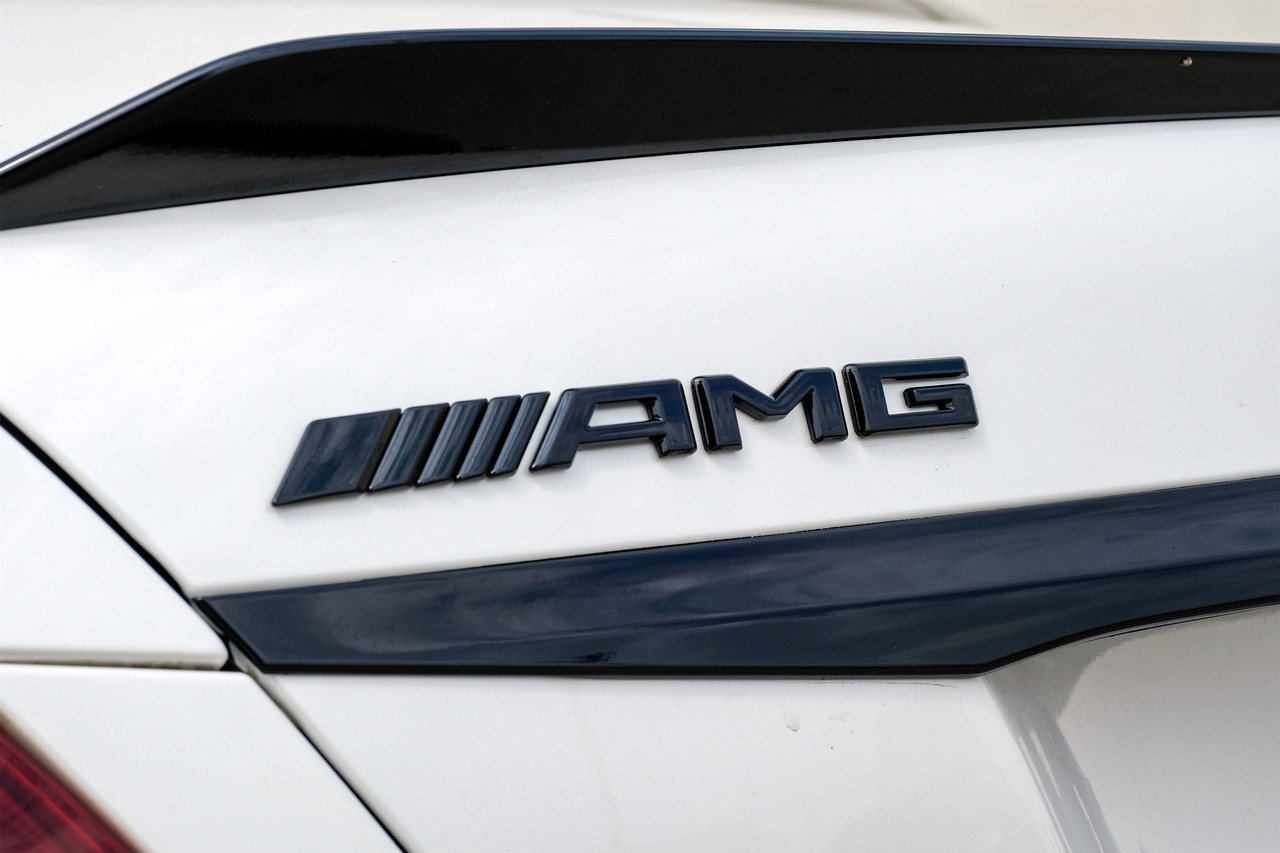 Mercedes-Benz E 63 AMG Vehicle Main Gallery Image 44