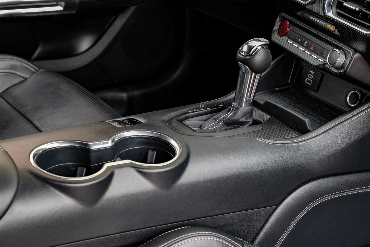 Ford Mustang Vehicle Main Gallery Image 21