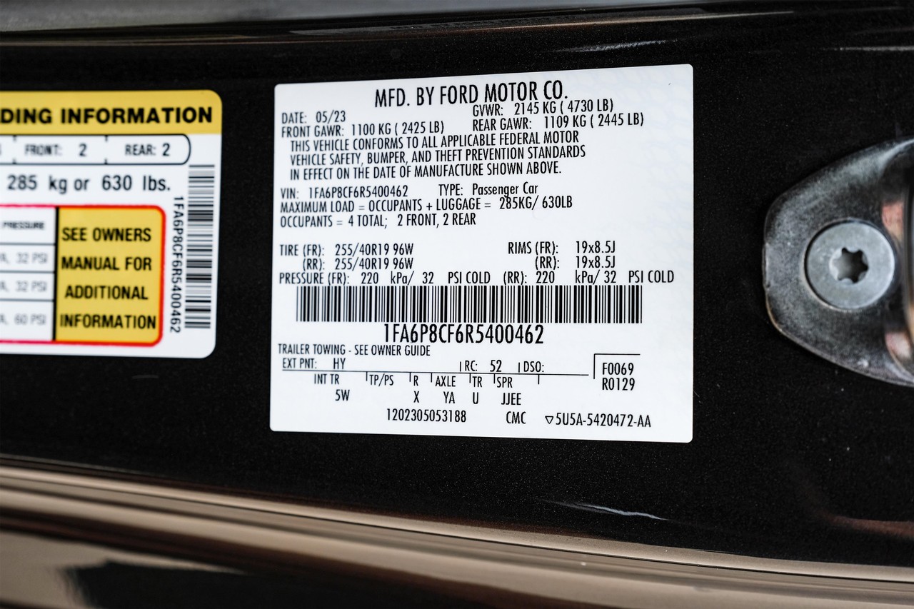 Ford Mustang Vehicle Main Gallery Image 46