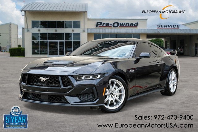 more details - ford mustang