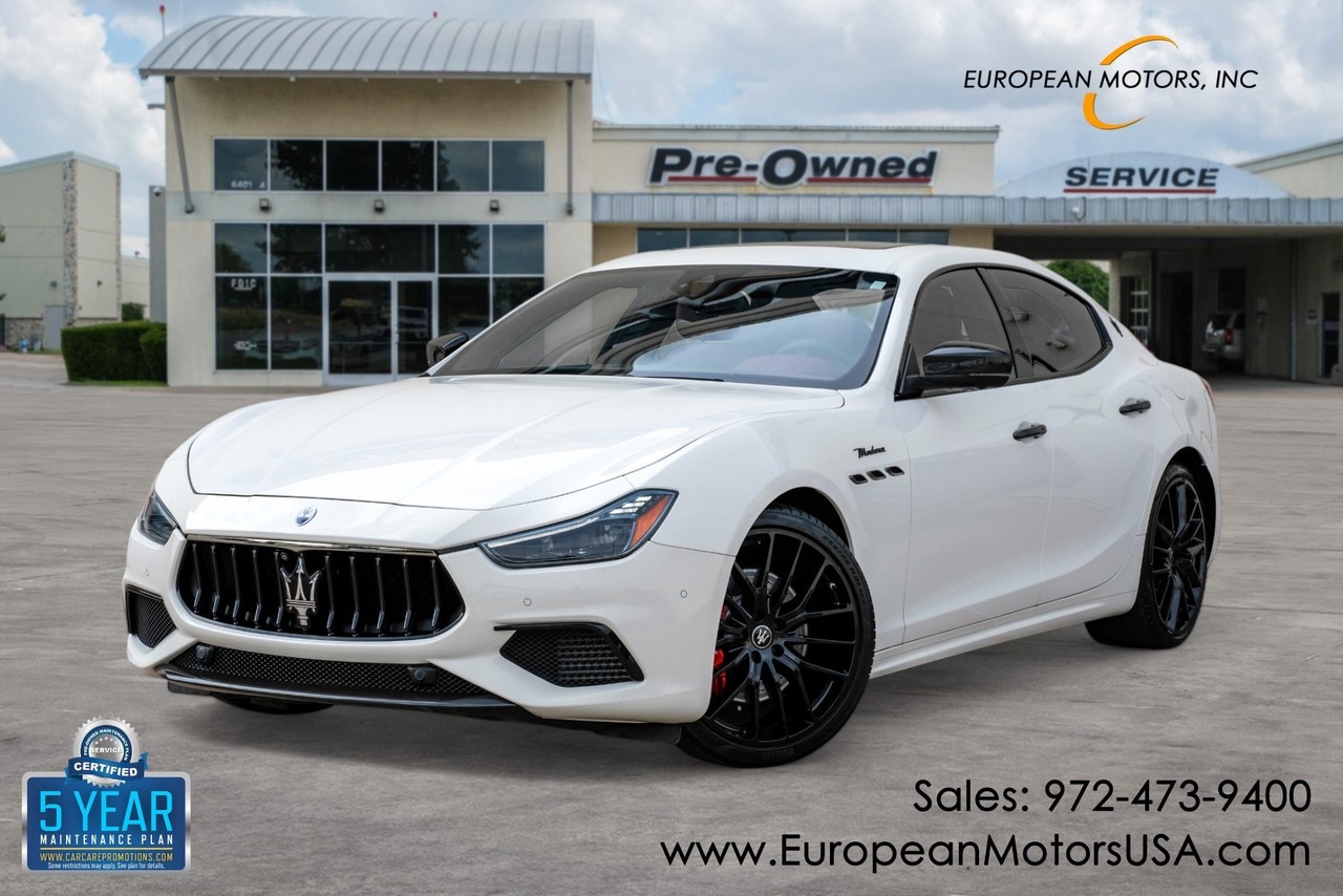 Maserati Ghibli Vehicle Main Gallery Image 01