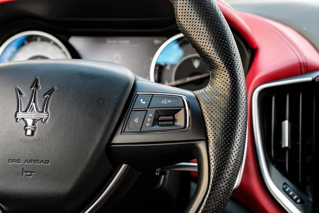 Maserati Ghibli Vehicle Main Gallery Image 14
