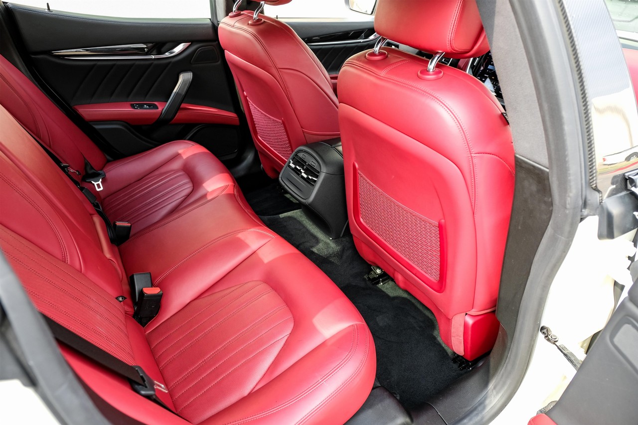 Maserati Ghibli Vehicle Main Gallery Image 33