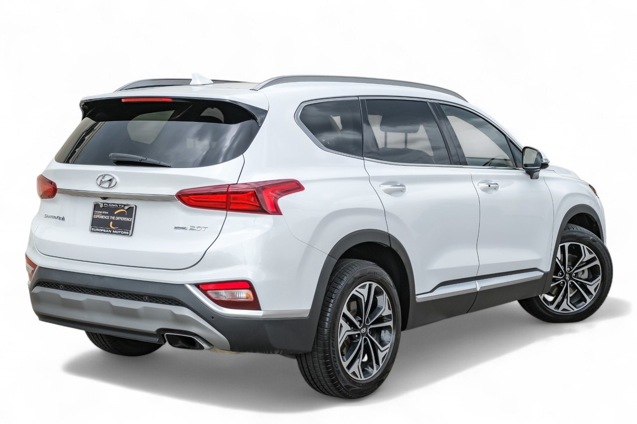 Hyundai Santa Fe Vehicle Main Gallery Image 09
