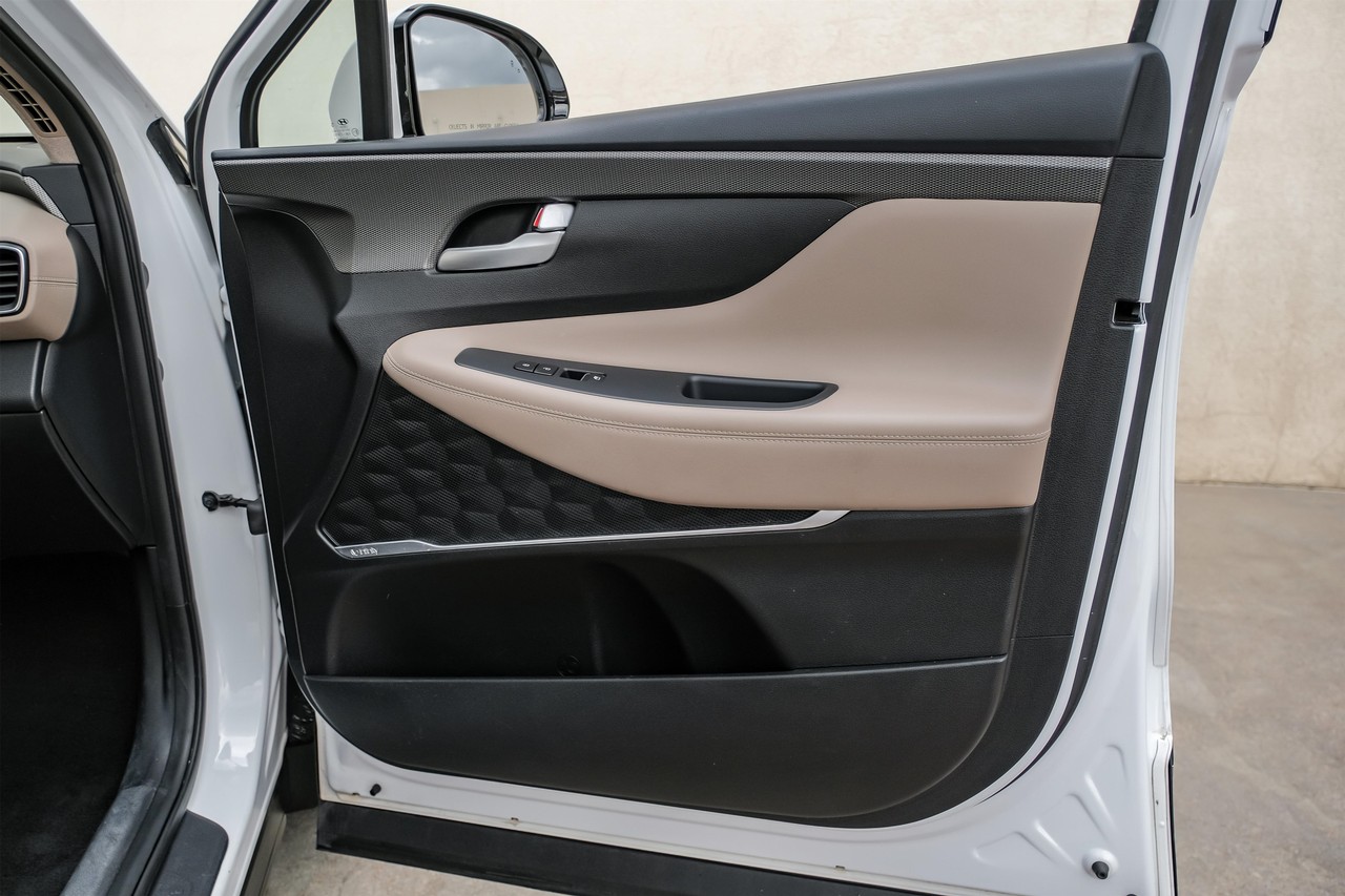 Hyundai Santa Fe Vehicle Main Gallery Image 40