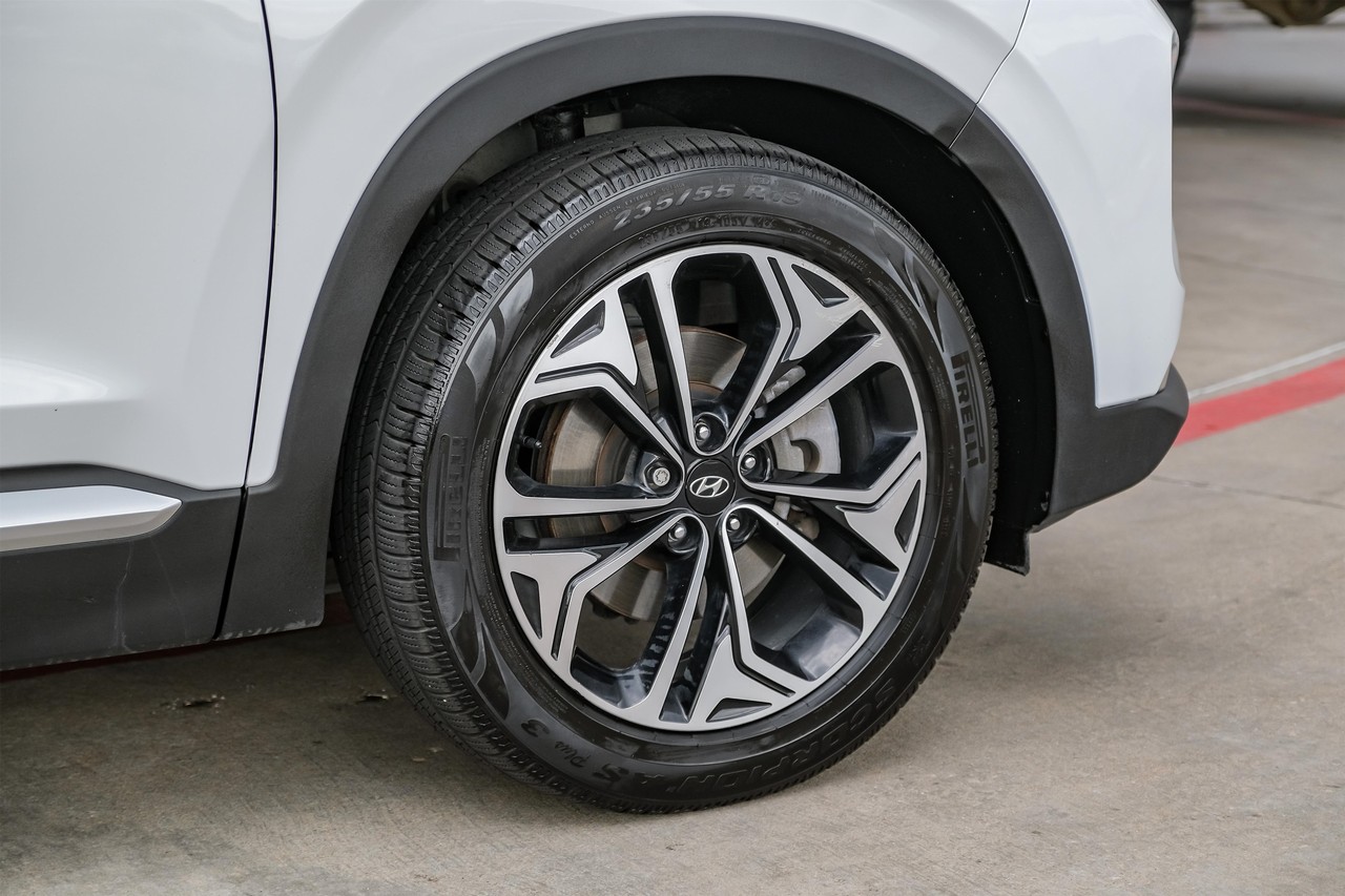 Hyundai Santa Fe Vehicle Main Gallery Image 53