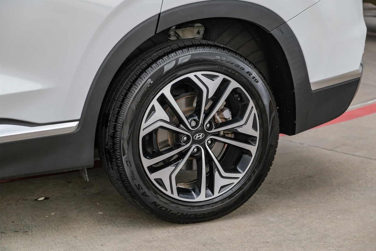 Hyundai Santa Fe Vehicle Main Gallery Image 55