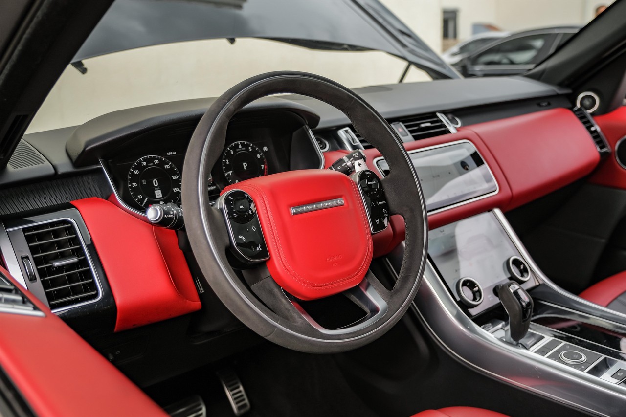 Land Rover Range Rover Sport Vehicle Main Gallery Image 16