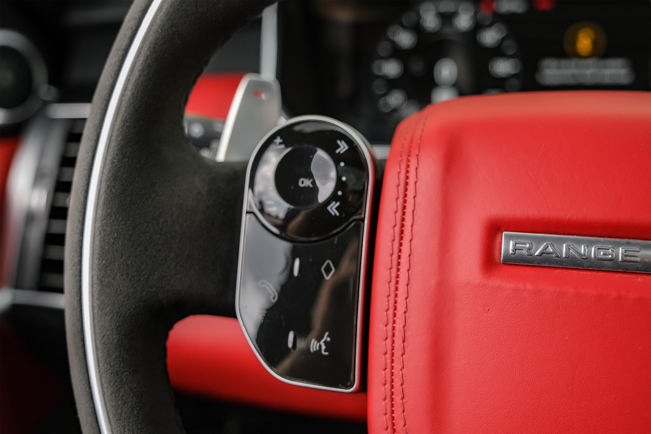 Land Rover Range Rover Sport Vehicle Main Gallery Image 17
