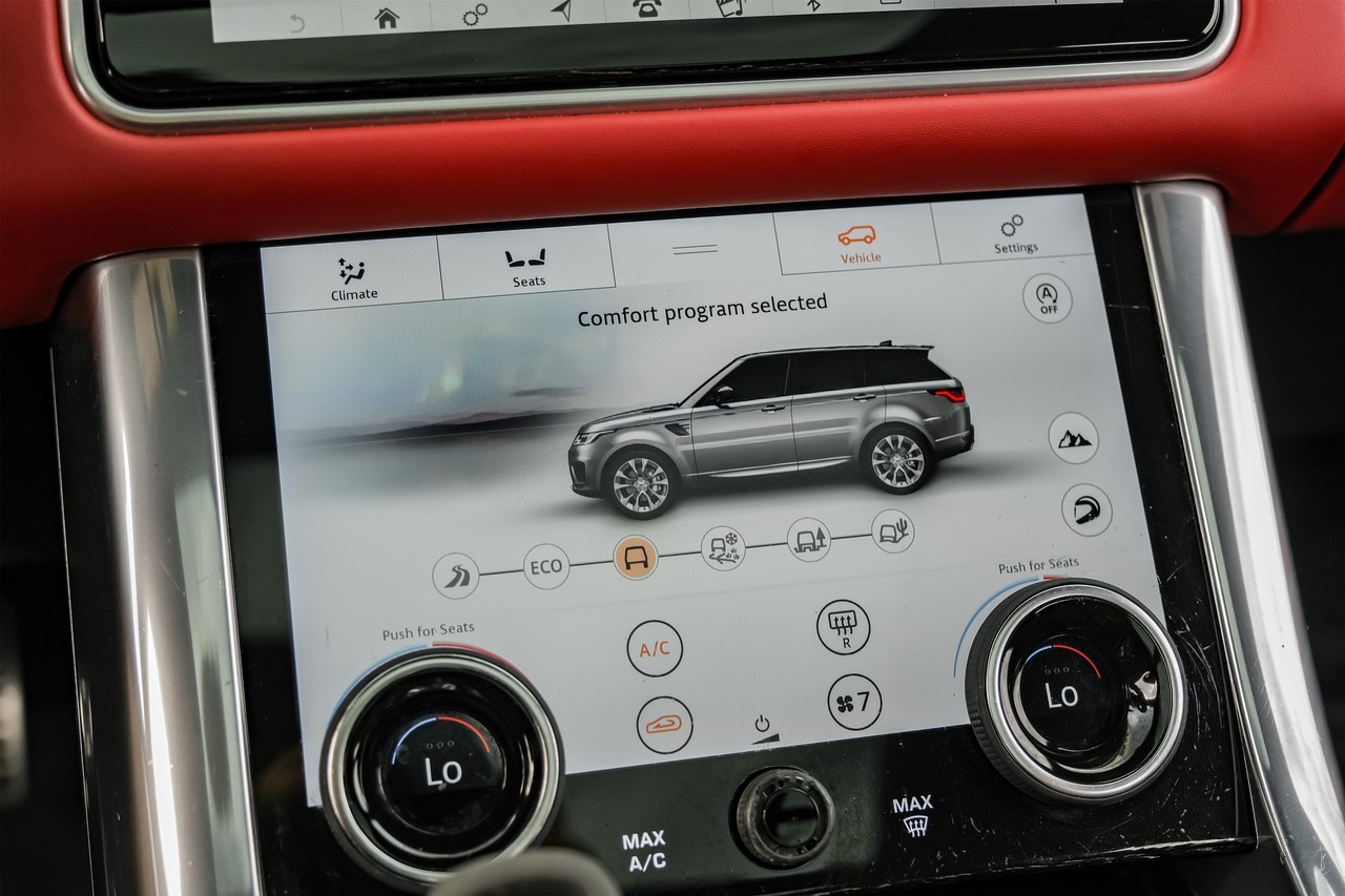 Land Rover Range Rover Sport Vehicle Main Gallery Image 26