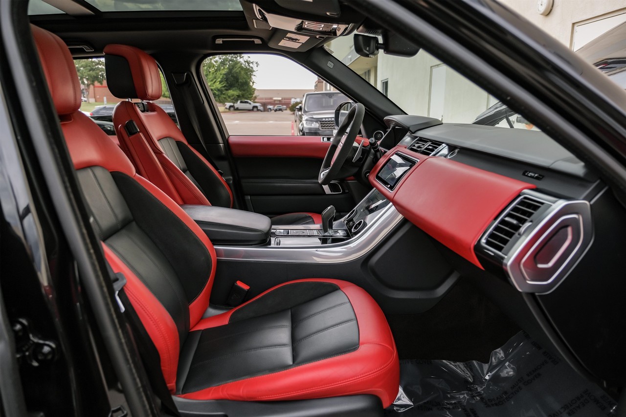 Land Rover Range Rover Sport Vehicle Main Gallery Image 31