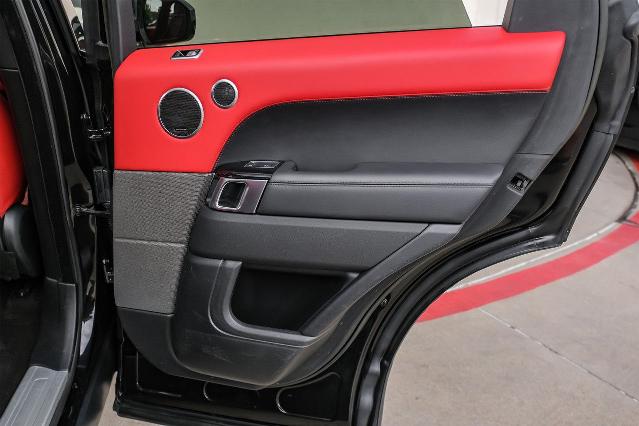 Land Rover Range Rover Sport Vehicle Main Gallery Image 40