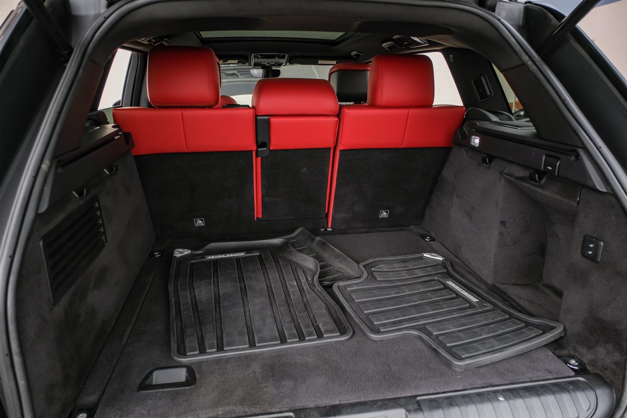 Land Rover Range Rover Sport Vehicle Main Gallery Image 47