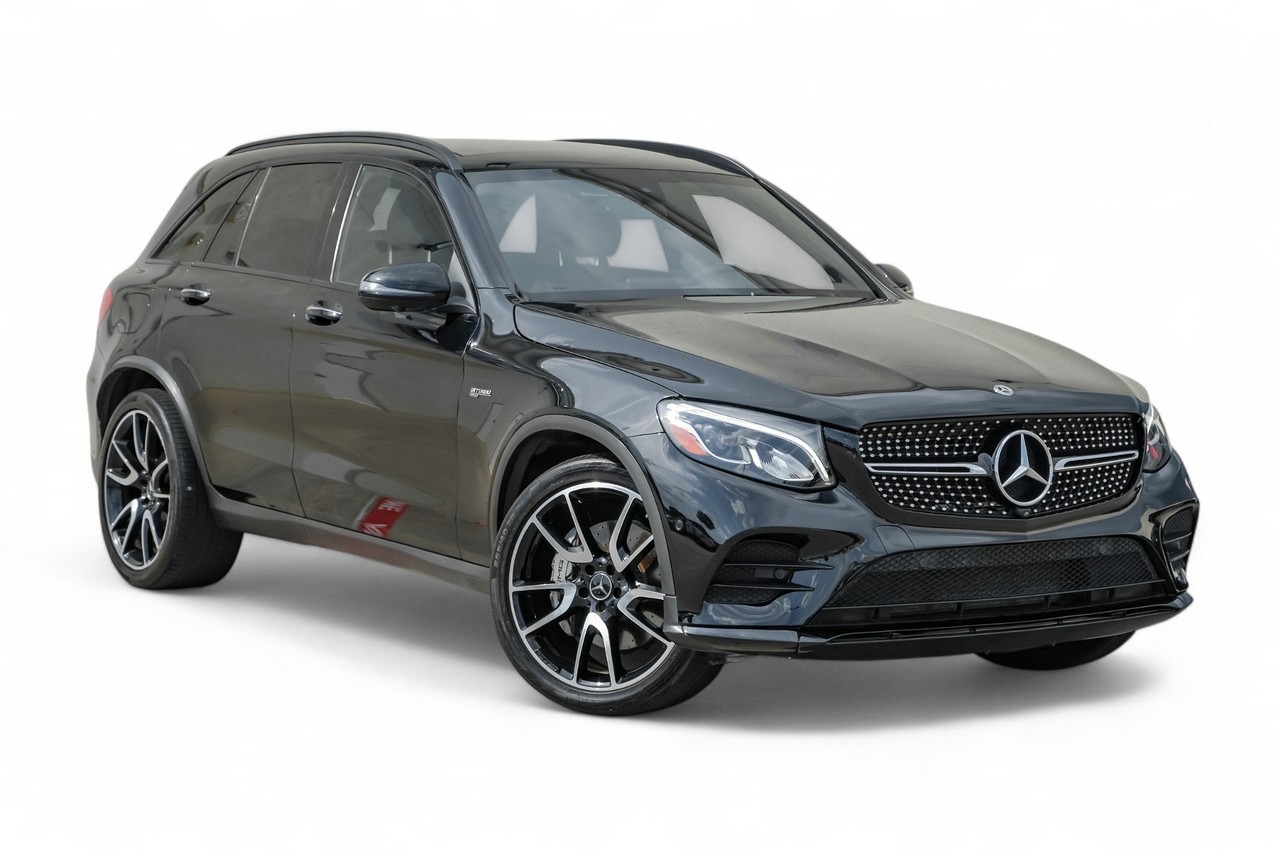 Mercedes-Benz GLC Vehicle Main Gallery Image 06