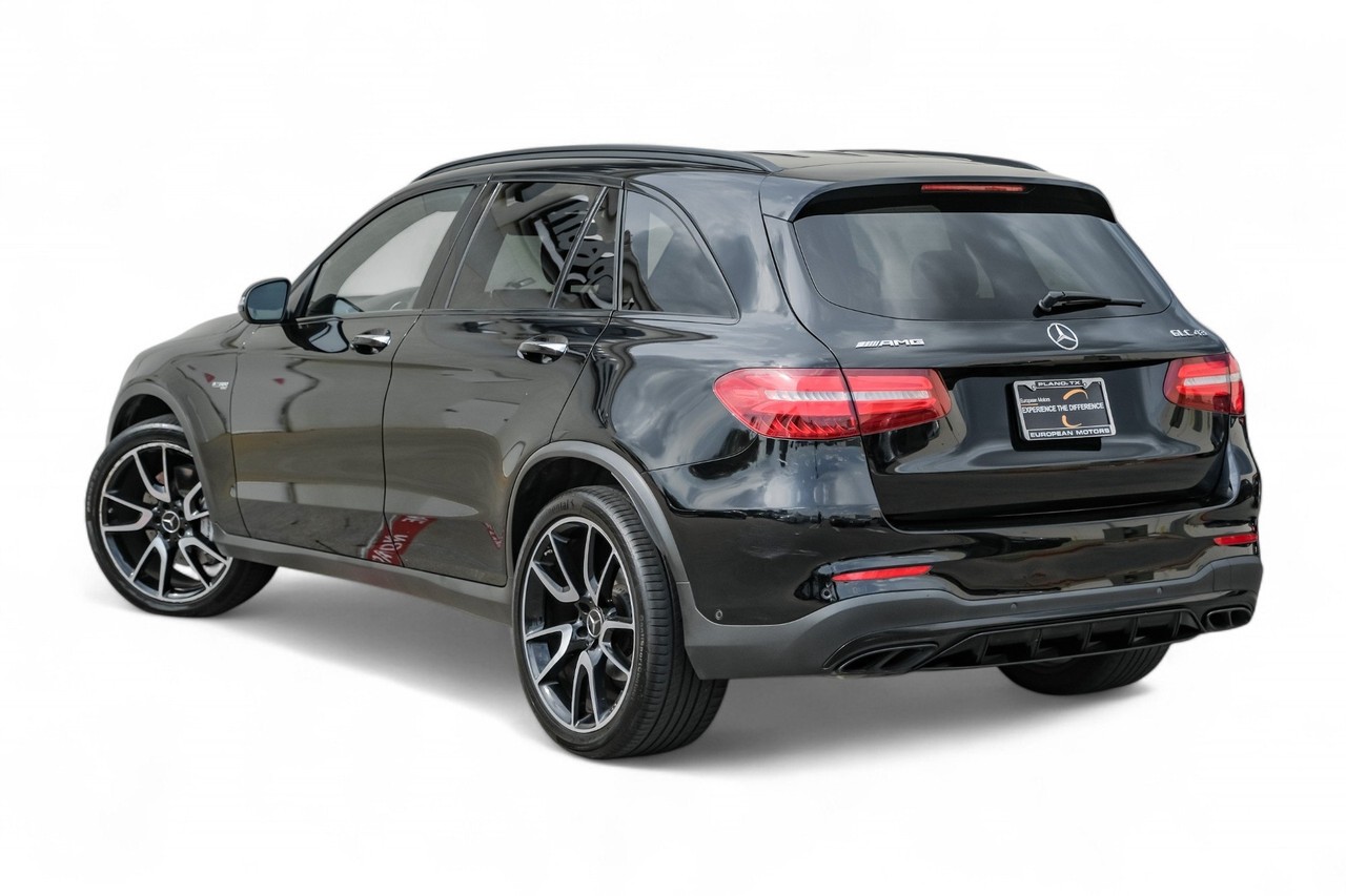 Mercedes-Benz GLC Vehicle Main Gallery Image 10