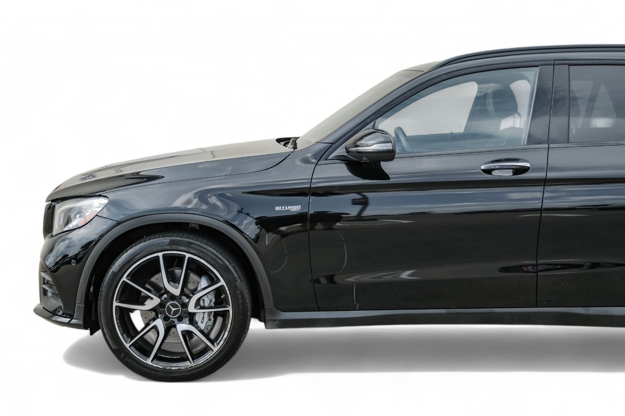 Mercedes-Benz GLC Vehicle Main Gallery Image 12