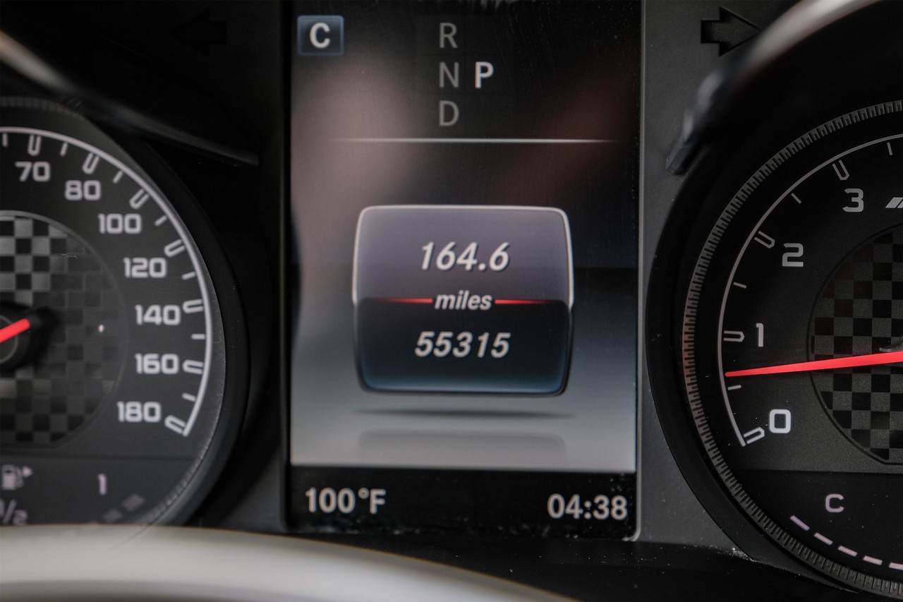 Mercedes-Benz GLC Vehicle Main Gallery Image 21