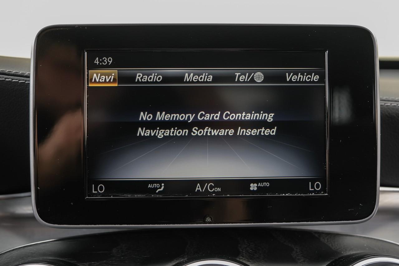 Mercedes-Benz GLC Vehicle Main Gallery Image 30