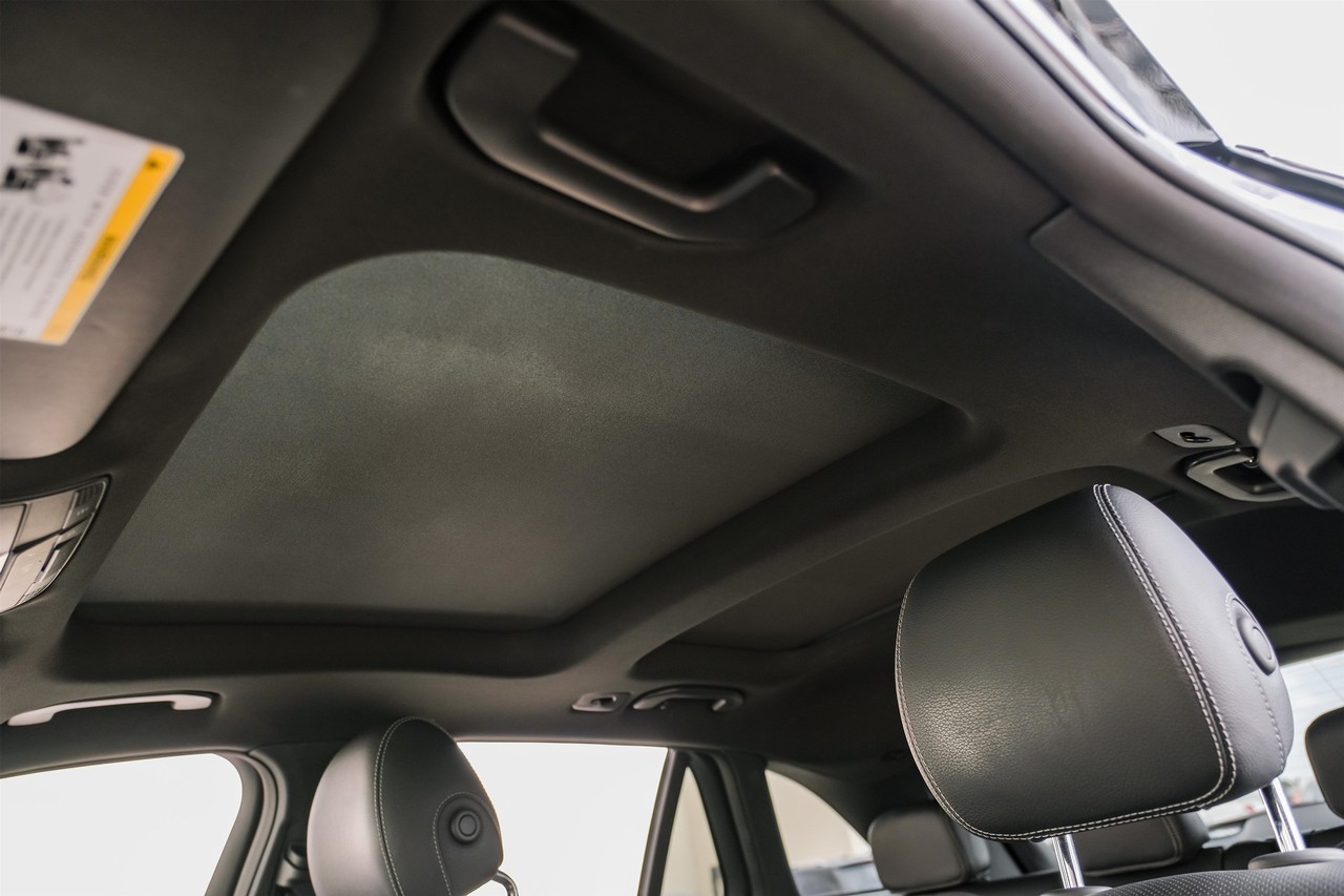 Mercedes-Benz GLC Vehicle Main Gallery Image 31