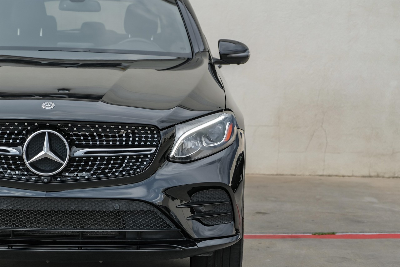 Mercedes-Benz GLC Vehicle Main Gallery Image 46