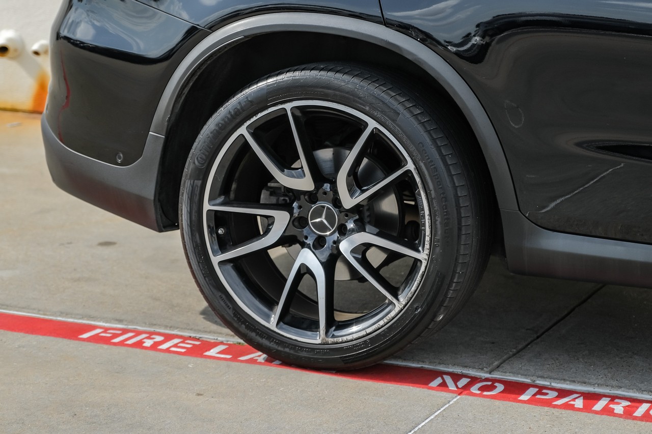 Mercedes-Benz GLC Vehicle Main Gallery Image 54