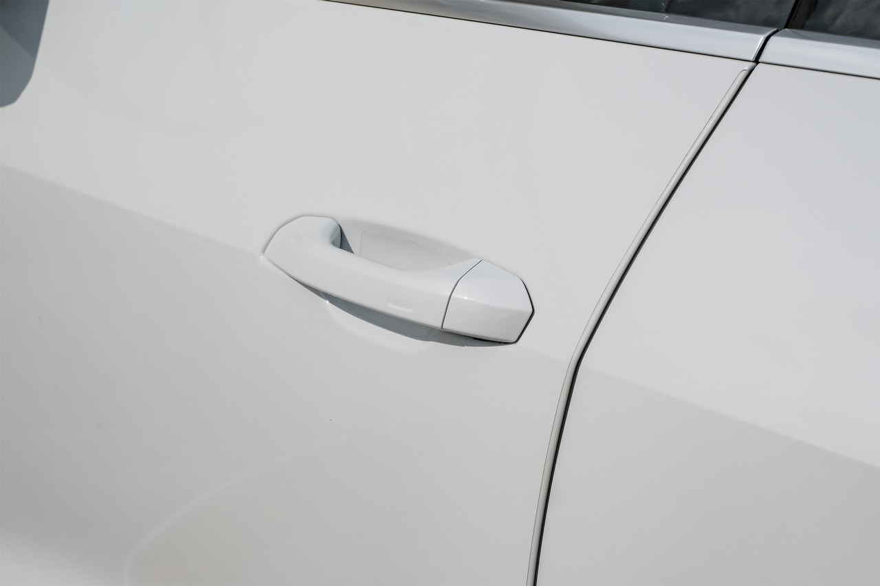 Audi e-tron Vehicle Main Gallery Image 39