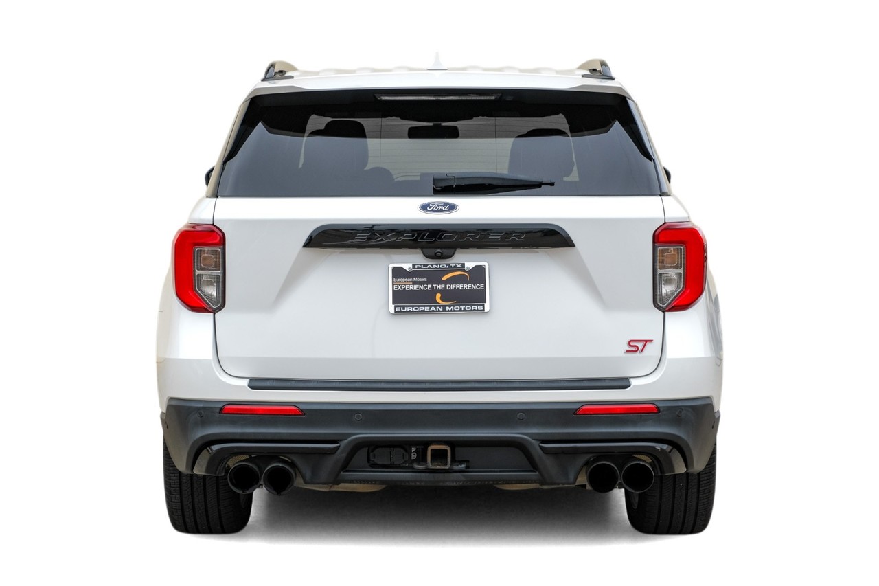 Ford Explorer Vehicle Main Gallery Image 09