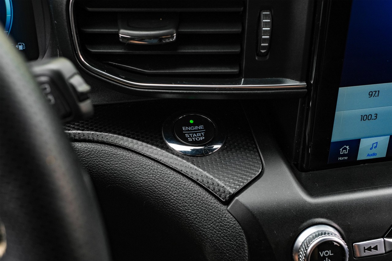 Ford Explorer Vehicle Main Gallery Image 20