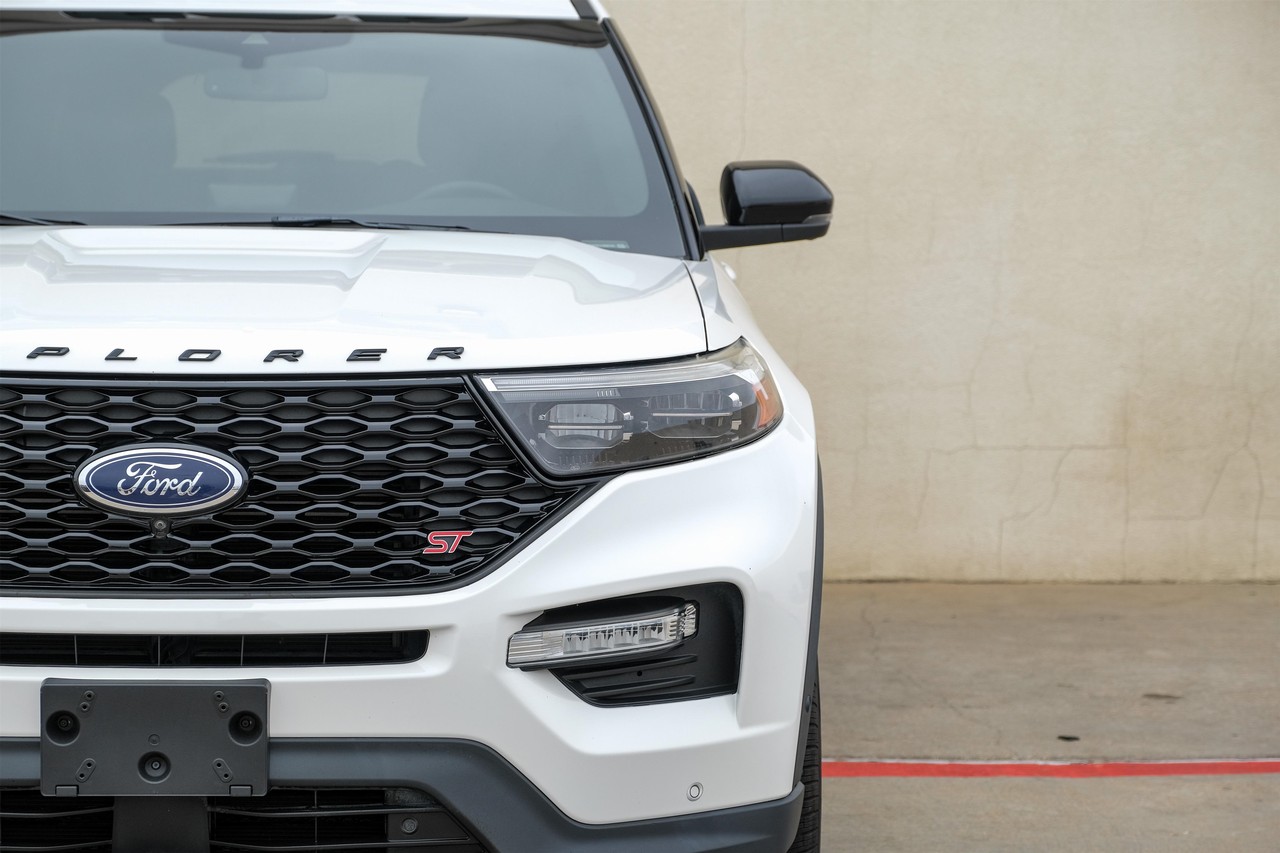 Ford Explorer Vehicle Main Gallery Image 45