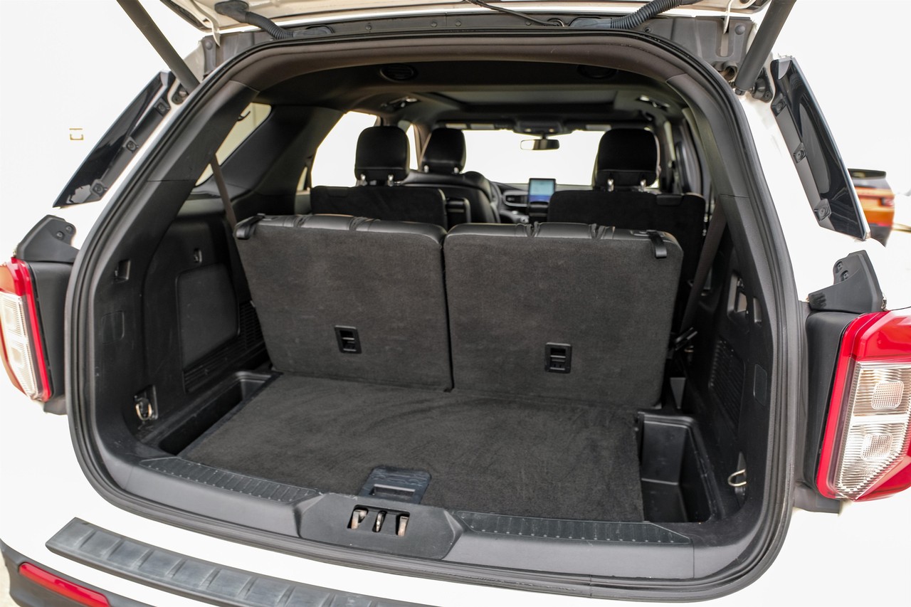 Ford Explorer Vehicle Main Gallery Image 47