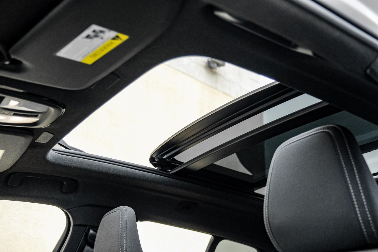 Volvo XC40 Vehicle Main Gallery Image 05