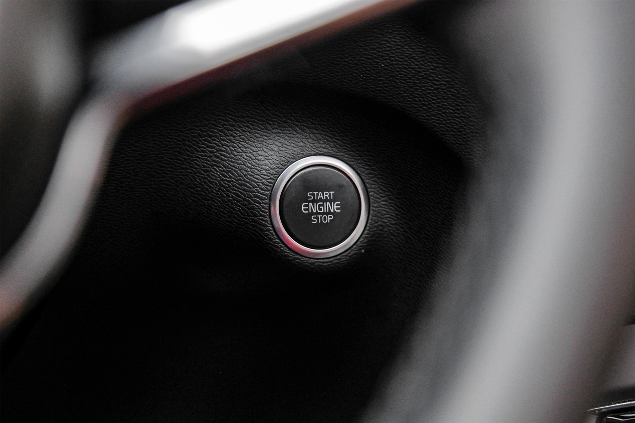 Volvo XC40 Vehicle Main Gallery Image 20