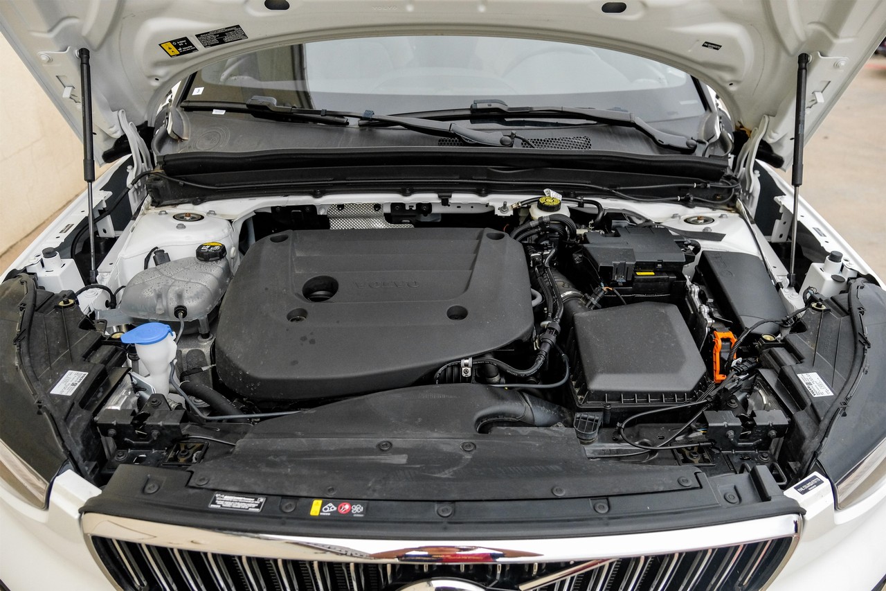 Volvo XC40 Vehicle Main Gallery Image 43