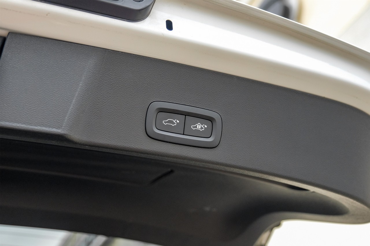 Volvo XC40 Vehicle Main Gallery Image 46