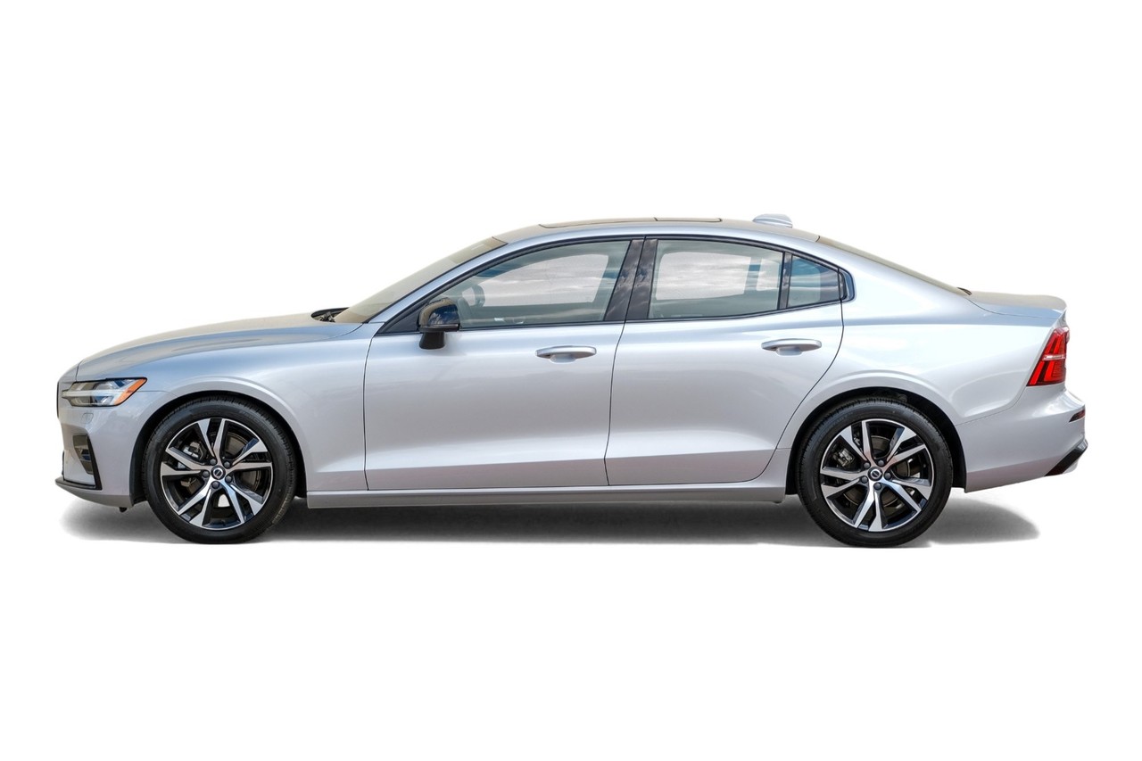 Volvo S60 Vehicle Main Gallery Image 12
