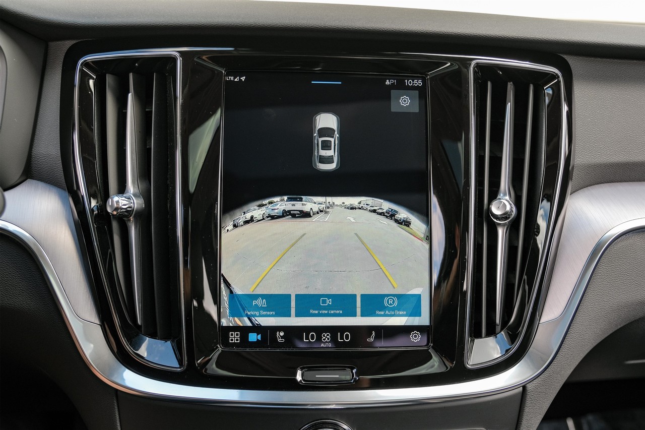 Volvo S60 Vehicle Main Gallery Image 20