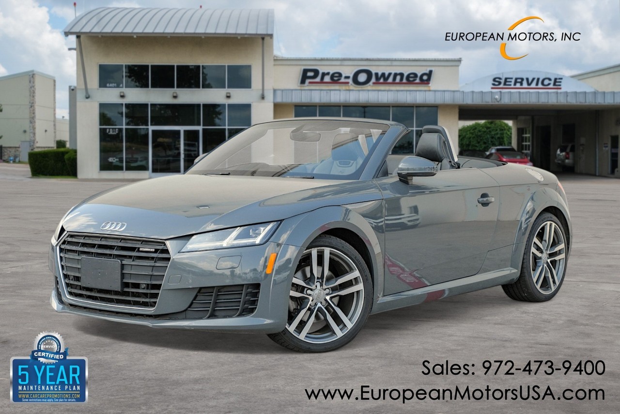 Audi TT Vehicle Main Gallery Image 01